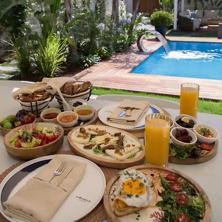 Monreve Отель *