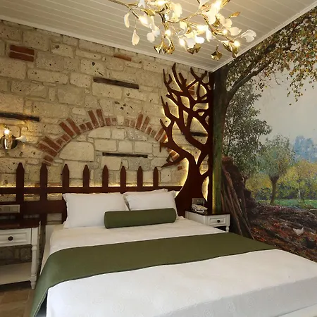 Monreve Hotel *