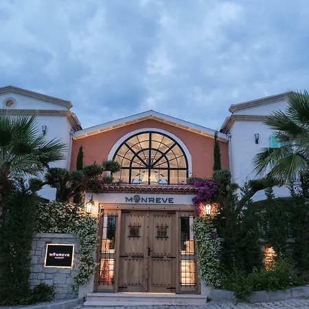 Monreve Hotel *